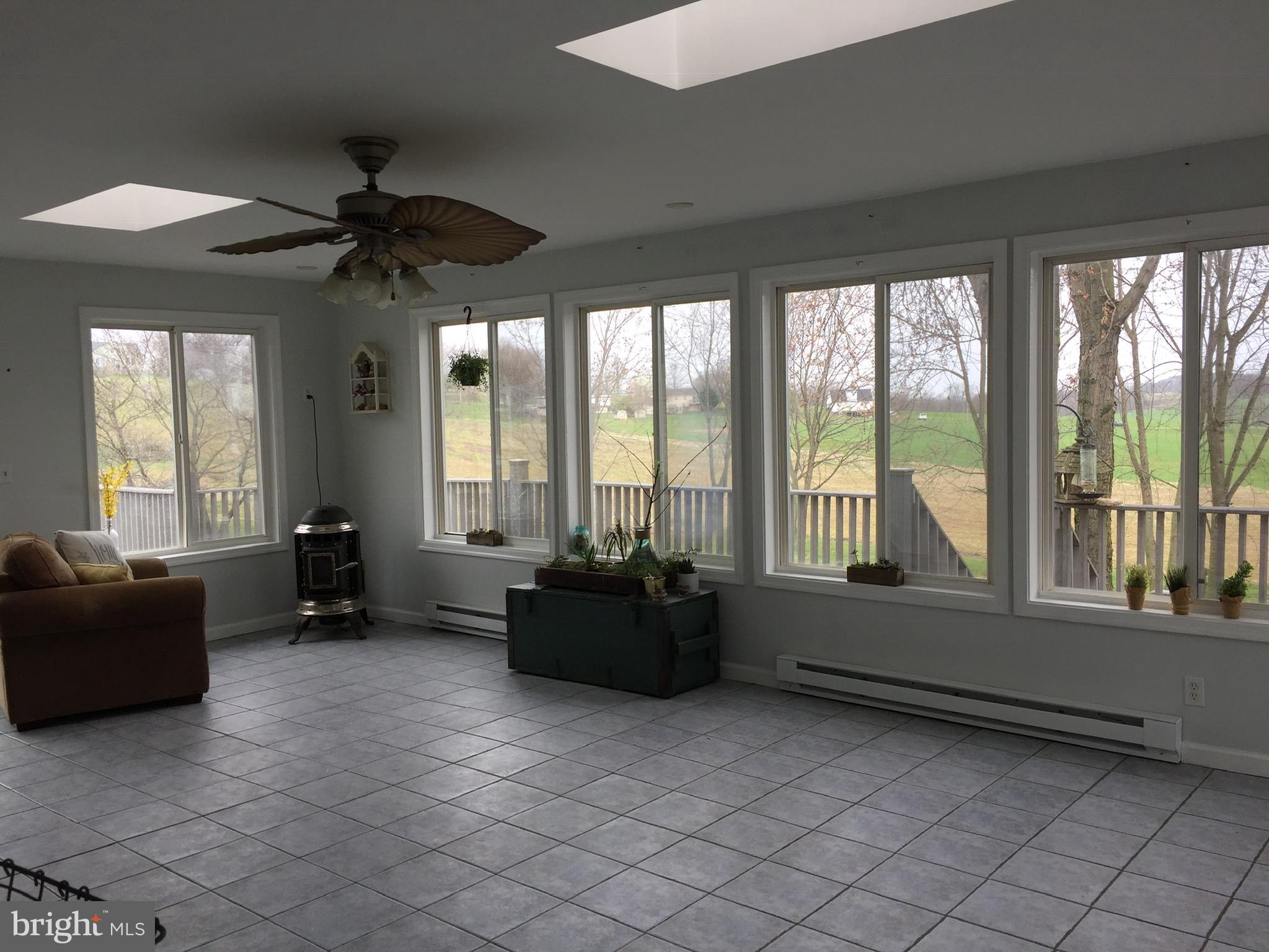 2327 Meadow View Road Manheim, PA 17545 - Photo 17 of 35