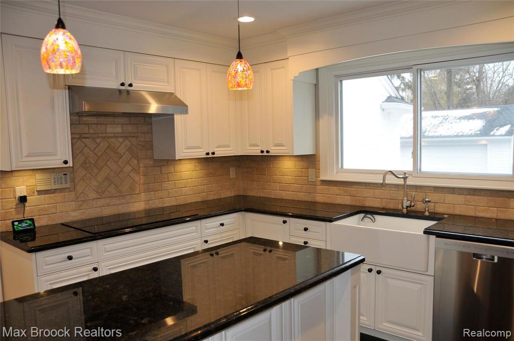 503 Shirley Road Birmingham, MI 48009 - Photo 8 of 21