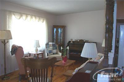 8407 North Linden Road Mount Morris, MI 48458 - Photo 3 of 12 20192316-2.JPG