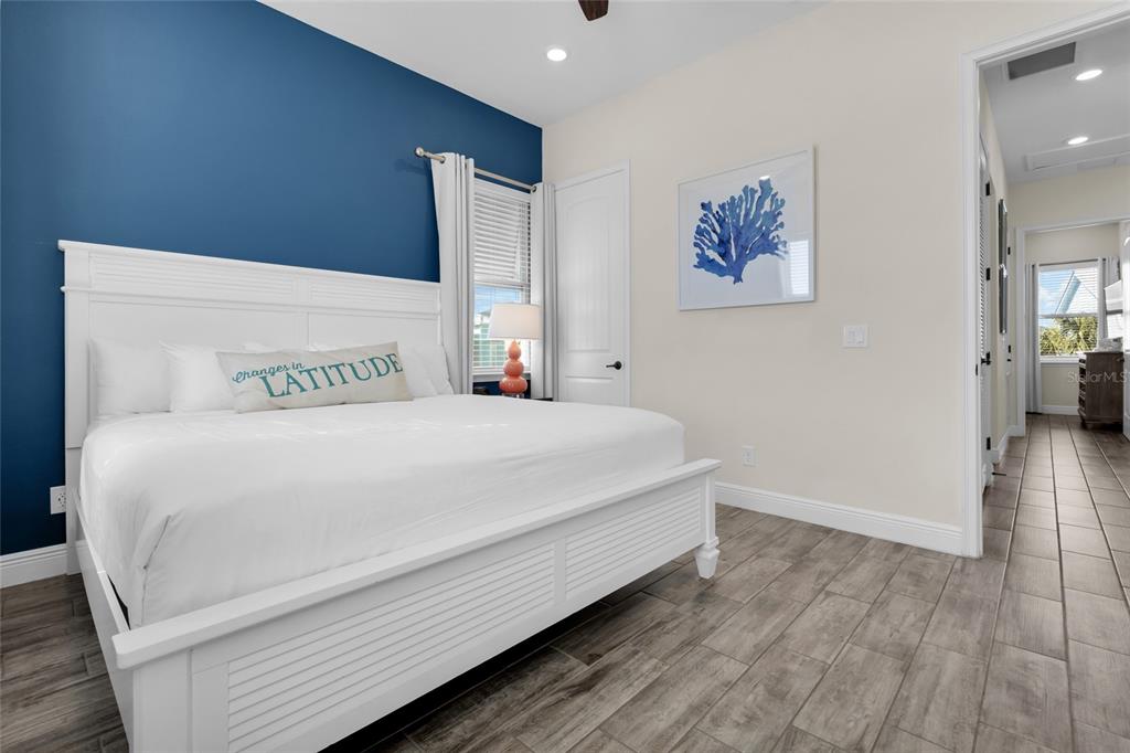 2972 Salted Rim Road Kissimmee, FL 34747 - Photo 23 of 39 a large white bed in a white room