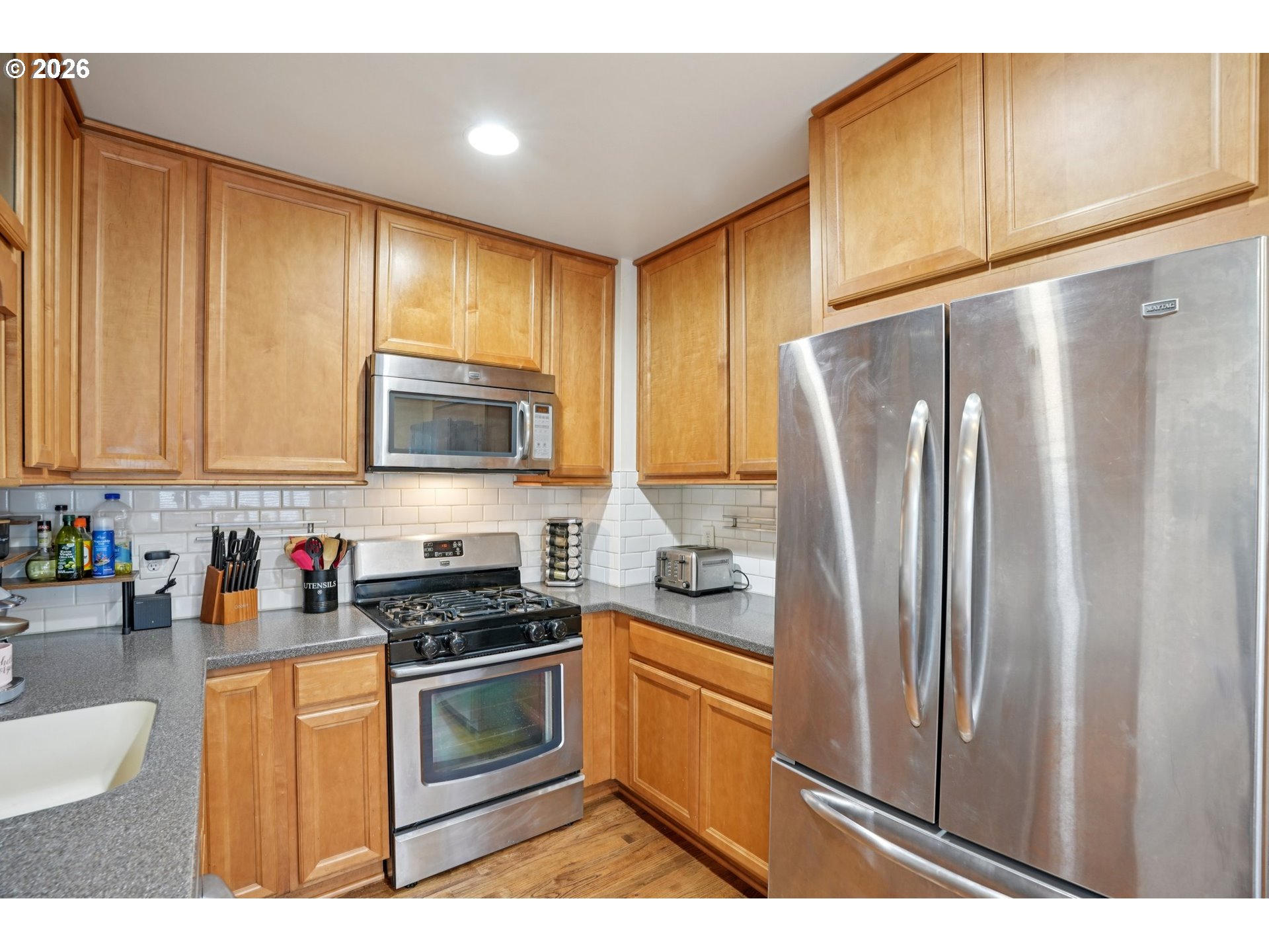 11085 Southwest Polsky Road Beaverton, OR 97005 - Photo 9 of 30