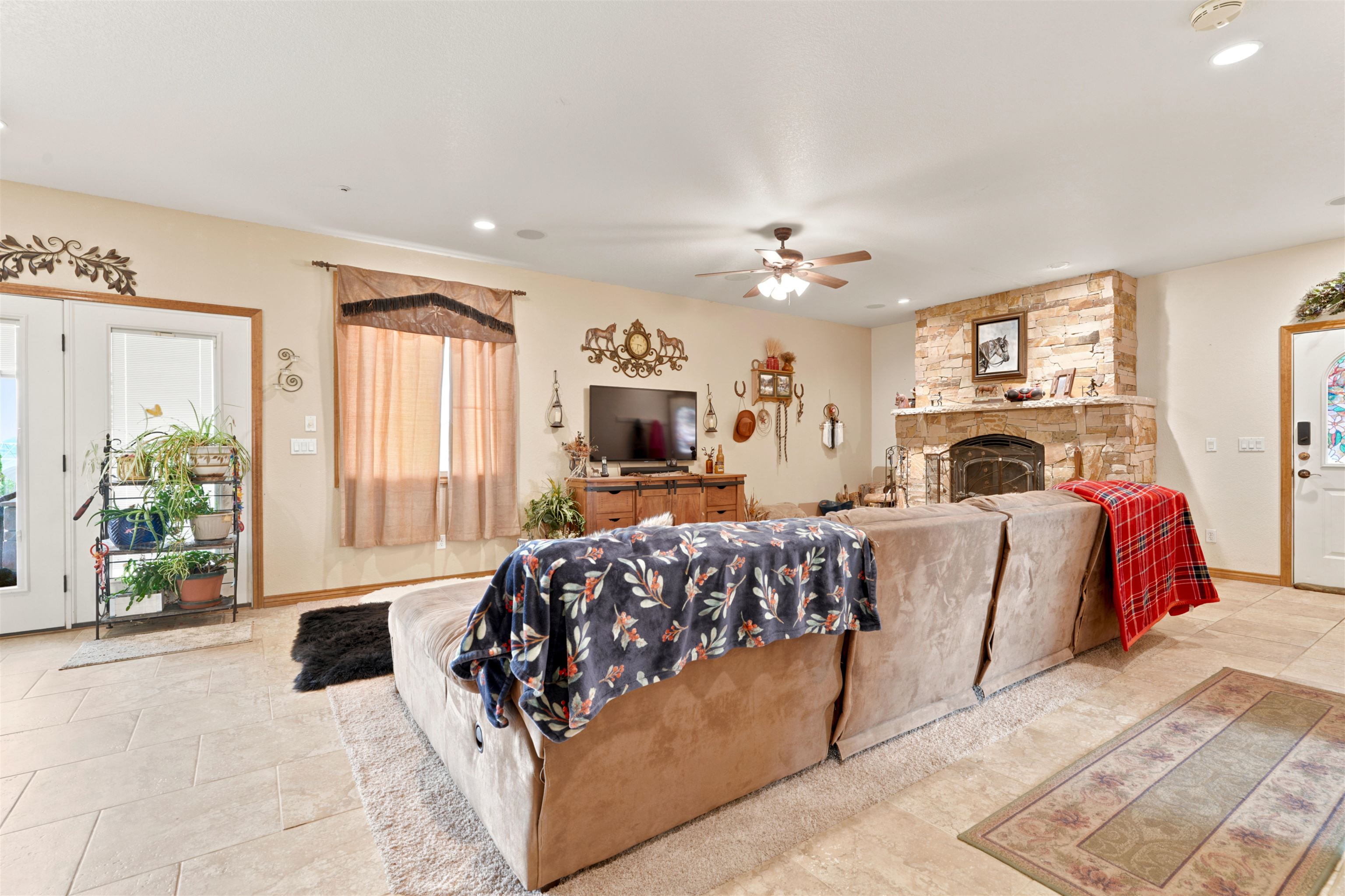 885 23 Road Grand Junction, CO 81505 - Photo 10 of 42