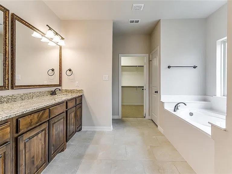 2740 Chimney Rock Road Burleson, TX 76028 - Photo 11 of 20 Gallery Image 11