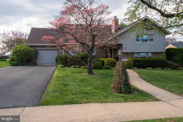 $369,000 | 517 Berks Place, Reading, PA 19609