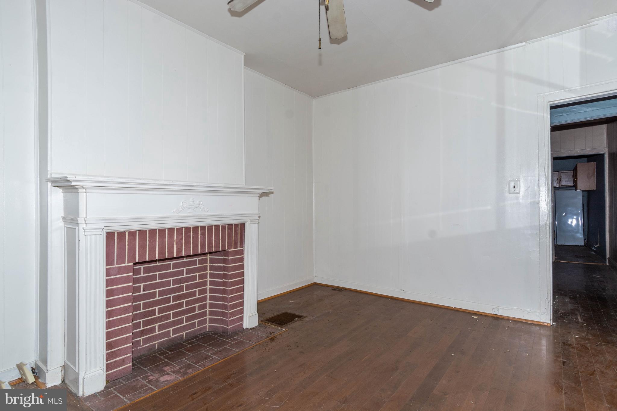 1218 North Spring Street Baltimore, MD 21213 - Photo 1 of 10