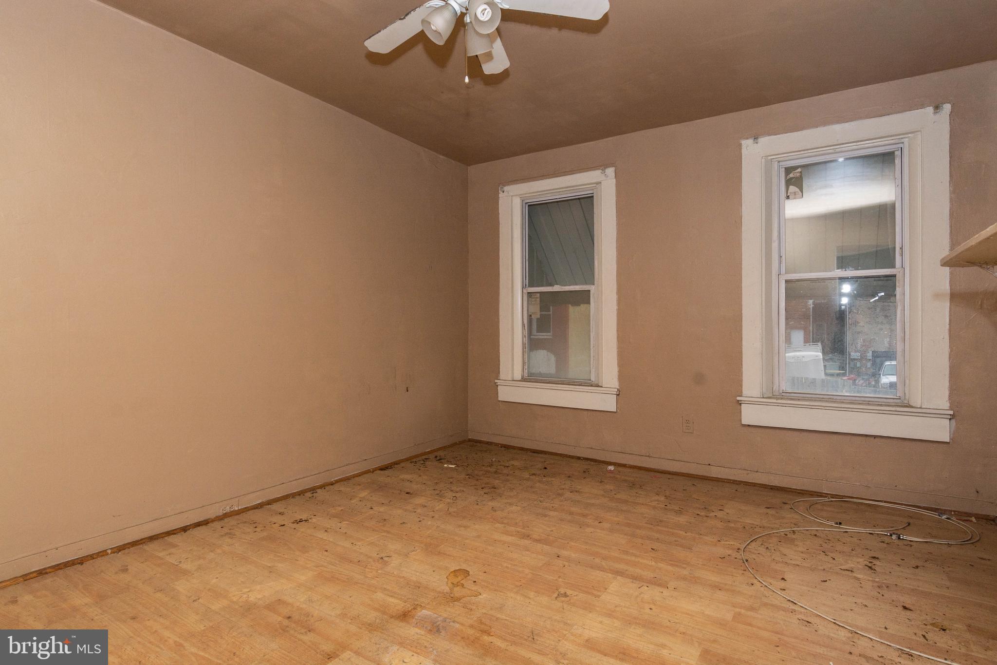 1218 North Spring Street Baltimore, MD 21213 - Photo 5 of 10