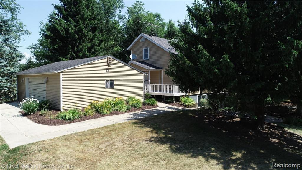 5359 Chase Lake Road Fowlerville, MI 48836 - Photo 22 of 31 Gallery Image 22