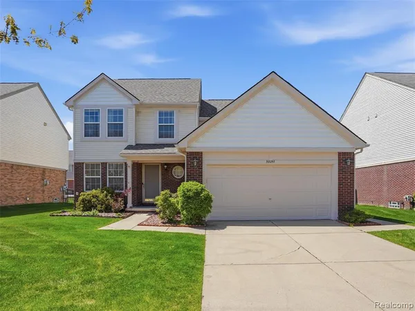 $2,500 | 38257 Plumhollow Drive, Sterling Heights, MI 48312