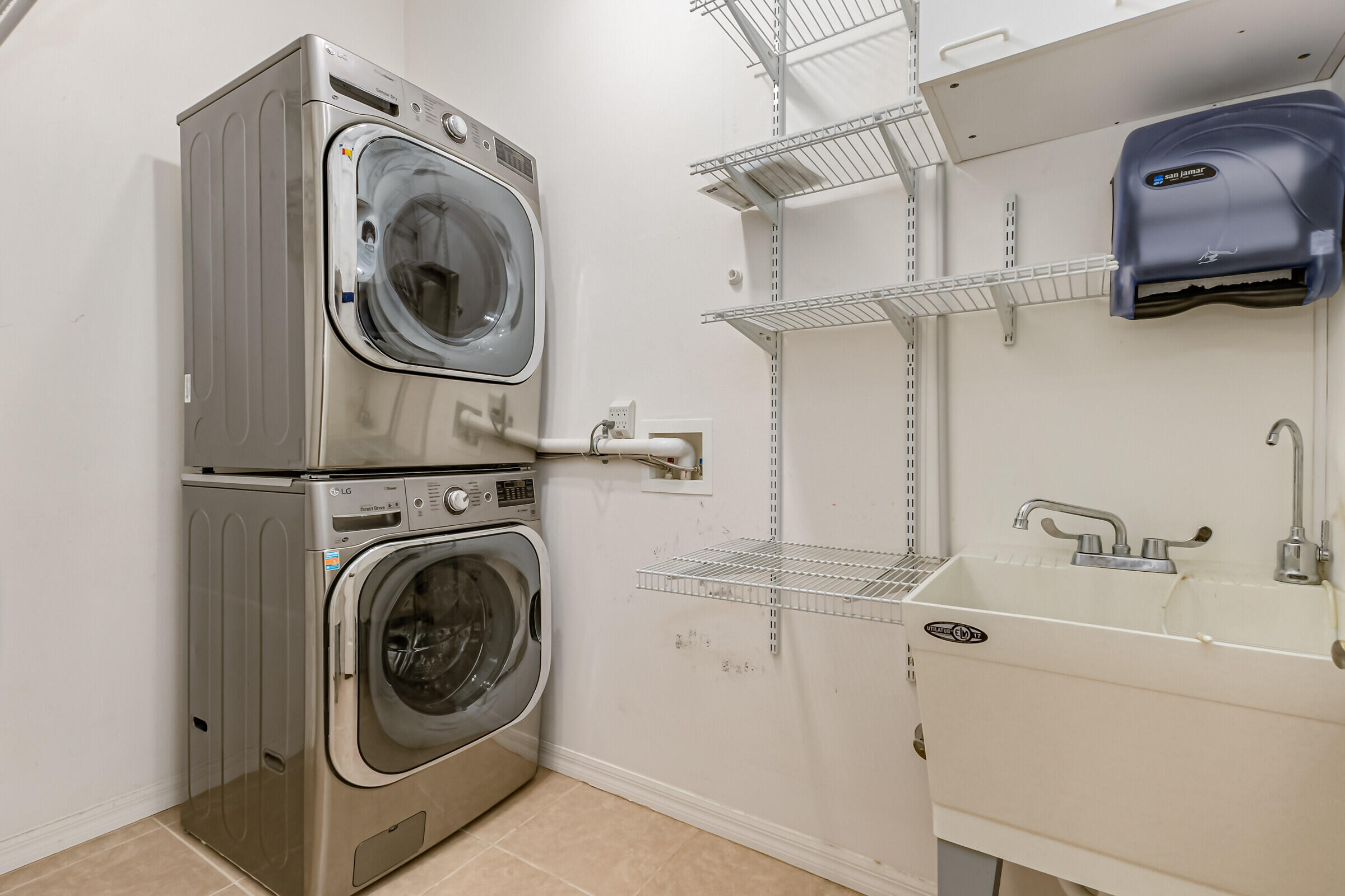 2501 Reed Avenue Melbourne, FL 32901 - Photo 17 of 78 26_2501Reed216_mls
