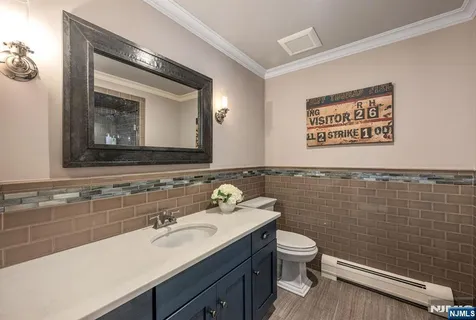 $2,395,000 | 11 Aldbury Drive, Upper Saddle River, NJ 07458