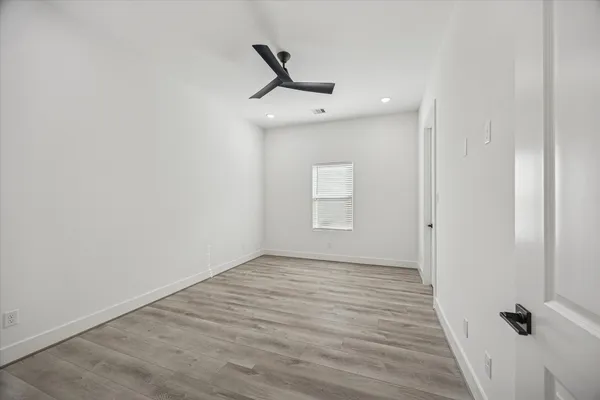 $2,300 | 6644 Lozier Street, Houston, TX 77021