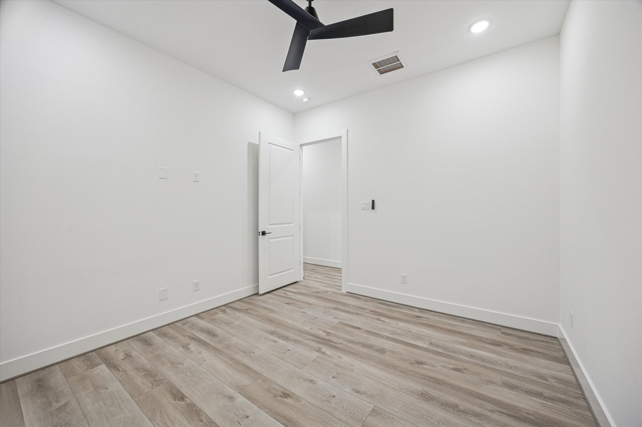 6644 Lozier Street Houston, TX 77021 - Photo 27 of 33 Office/Study