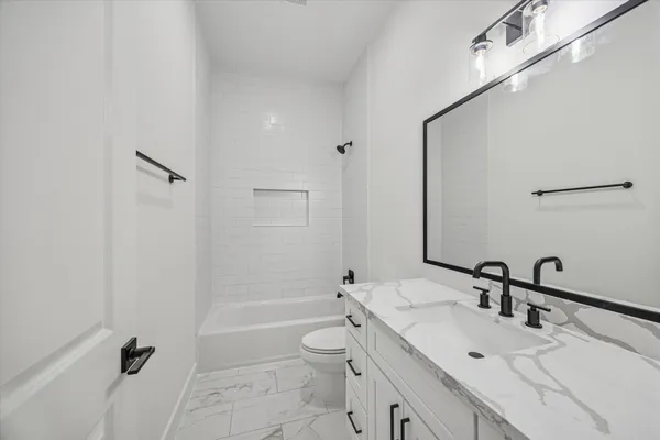 $2,500 | 6644 Lozier Street, Houston, TX 77021