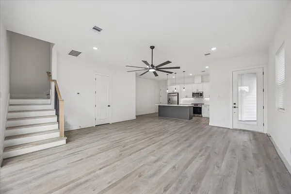 $2,300 | 6644 Lozier Street, Houston, TX 77021