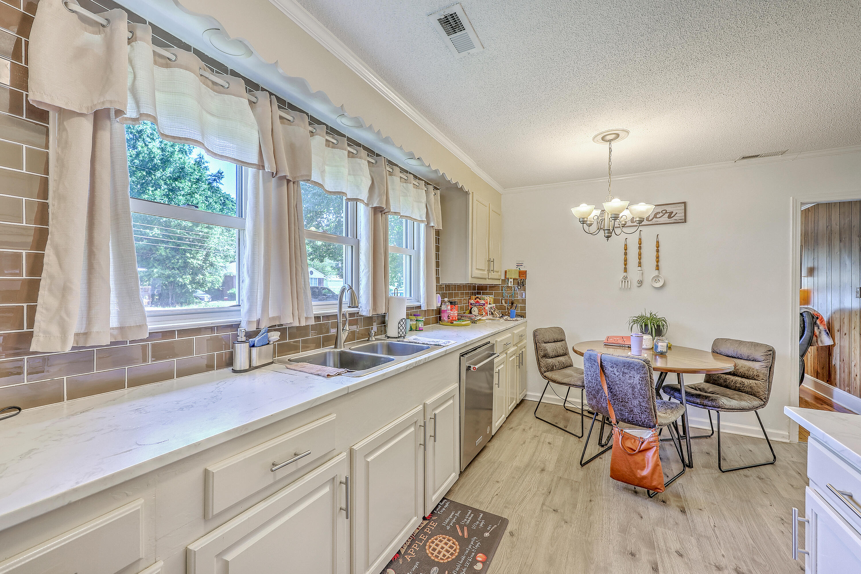 218 Breedin Street Manning, SC 29102 - Photo 25 of 31 ZYN_0232_3_4_5_6_7_8