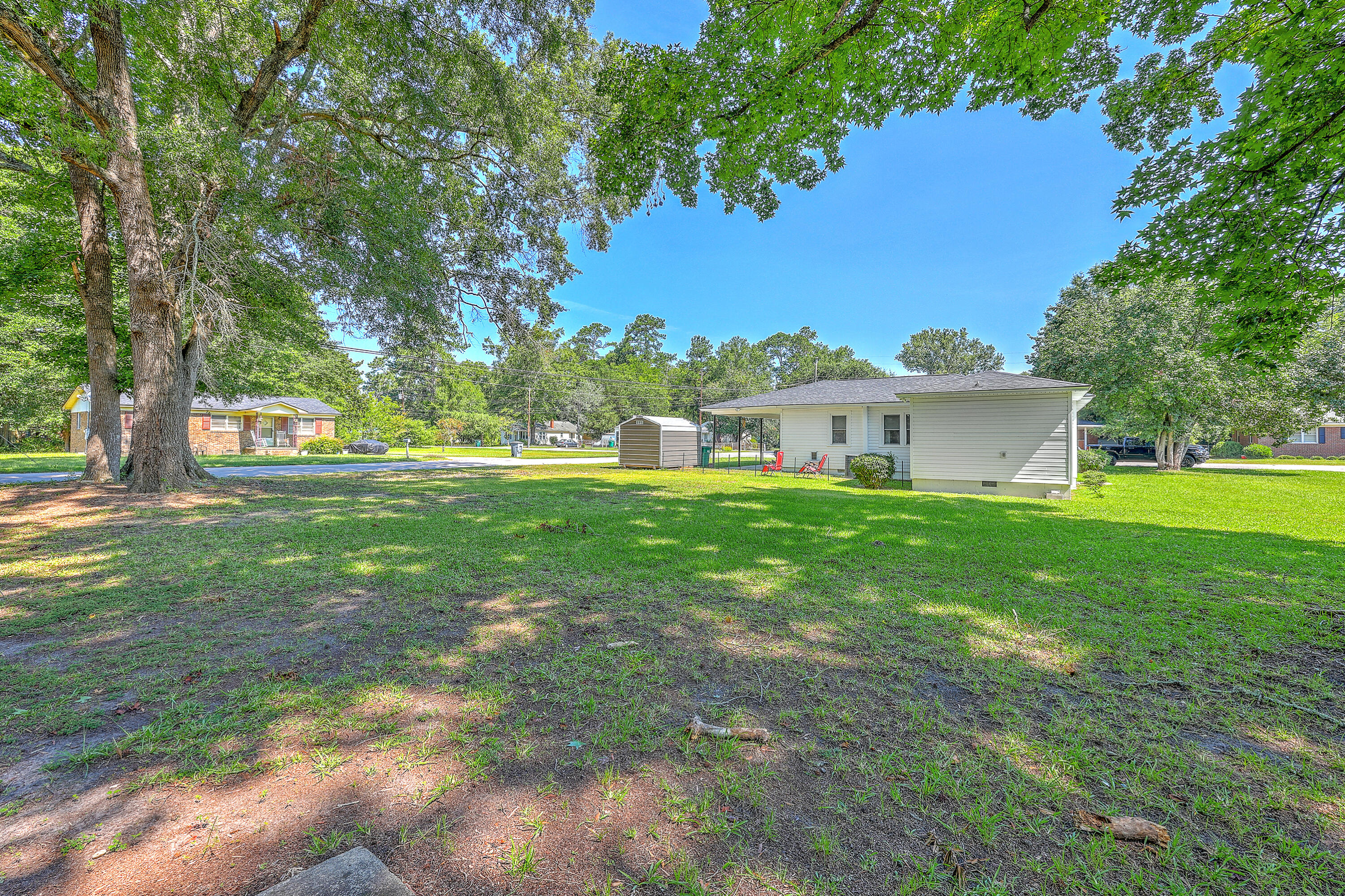218 Breedin Street Manning, SC 29102 - Photo 30 of 31 ZYN_0281_2_3_4_5_6_7