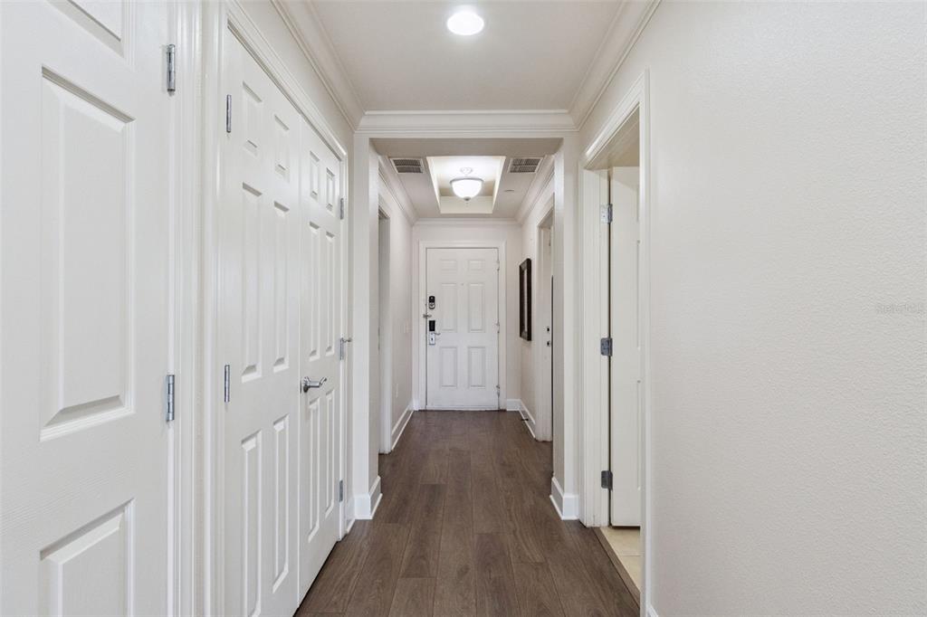 1352 Centre Ct Ridge Drive, Unit 302 Reunion, FL 34747 - Photo 2 of 58