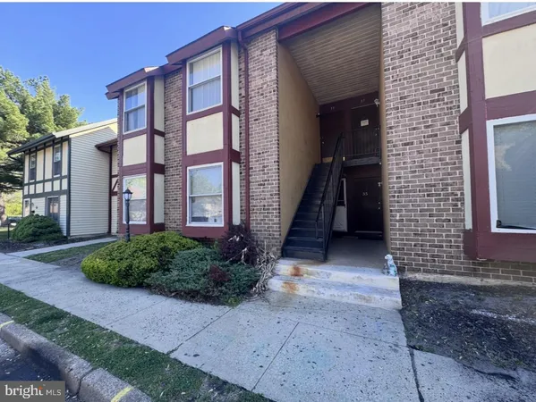 $149,900 | 33 Chelsea Circle, Clementon, NJ 08021