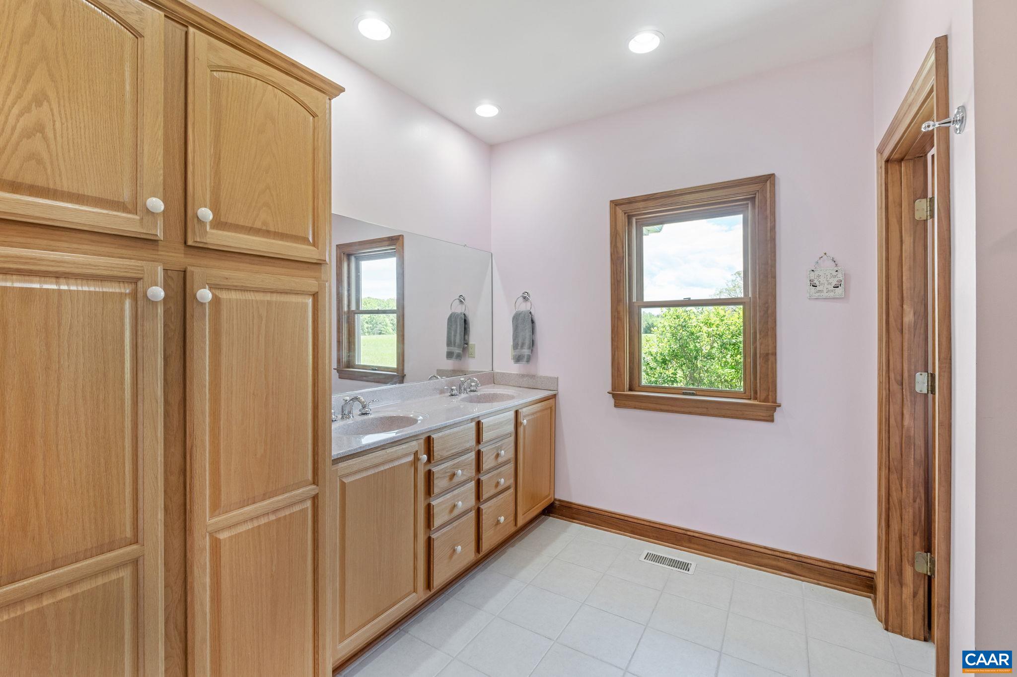 6670 Scottsville Road Keene, VA 22946 - Photo 39 of 71 Gallery Image 39