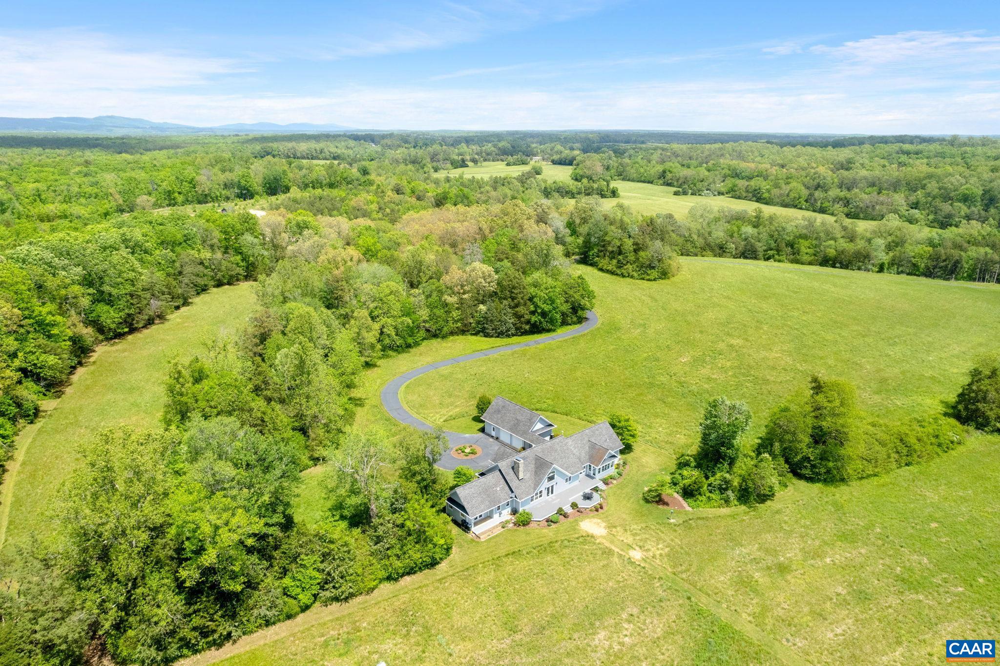 6670 Scottsville Road Keene, VA 22946 - Photo 7 of 71 Gallery Image 7