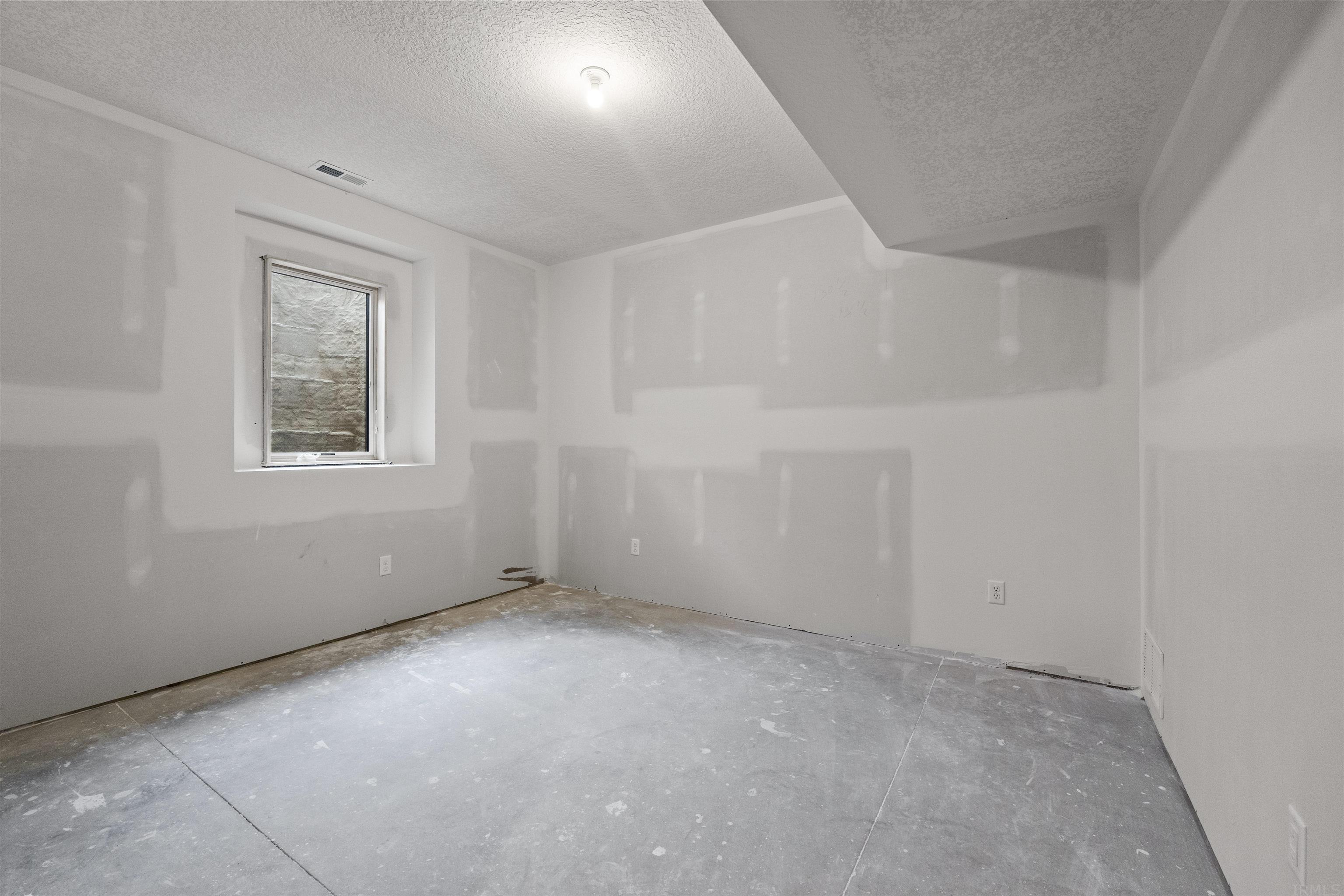 19075 Ringo Road Auburn, IN 46706 - Photo 27 of 28 Gallery Image 27