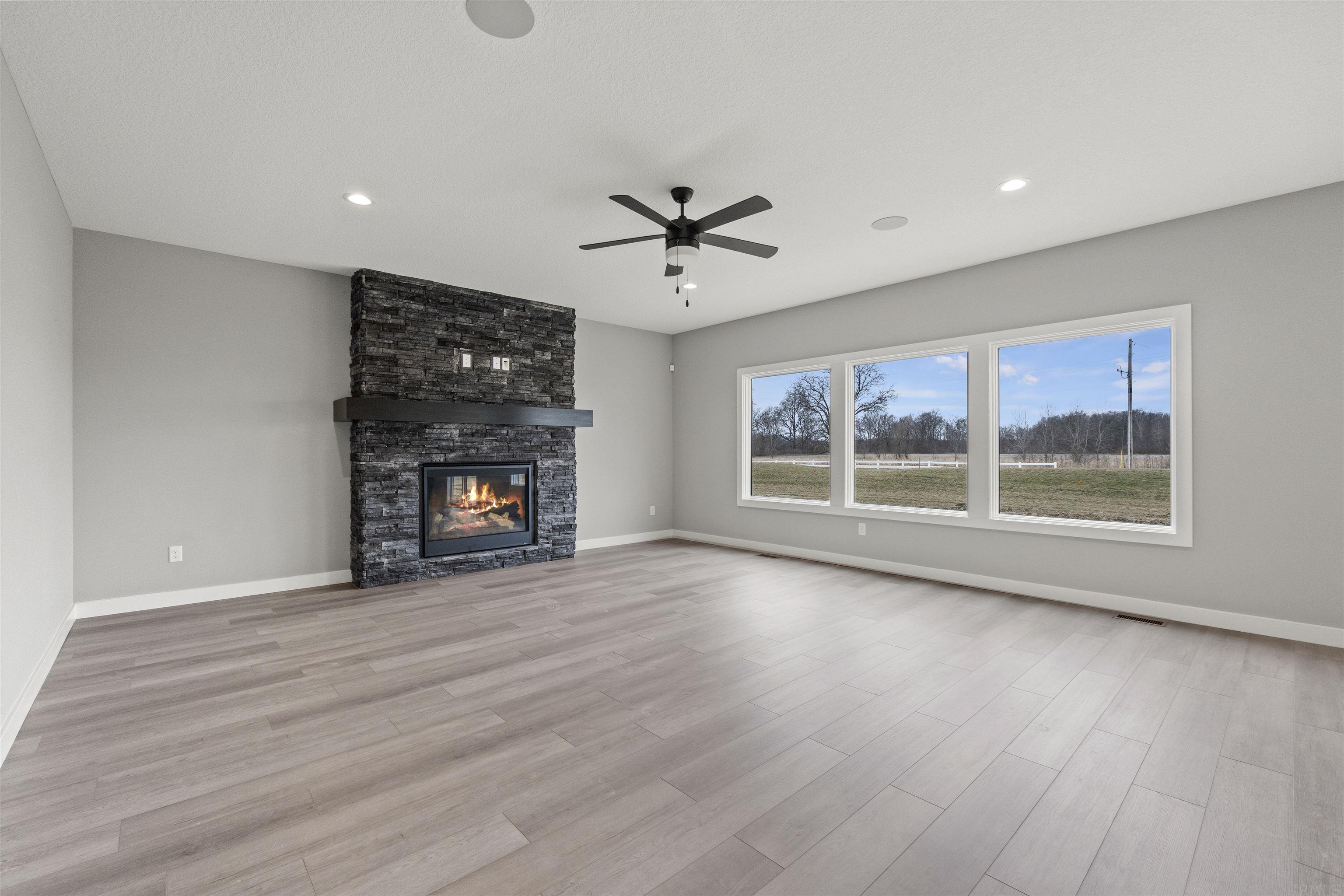 19075 Ringo Road Auburn, IN 46706 - Photo 4 of 28 Gallery Image 4