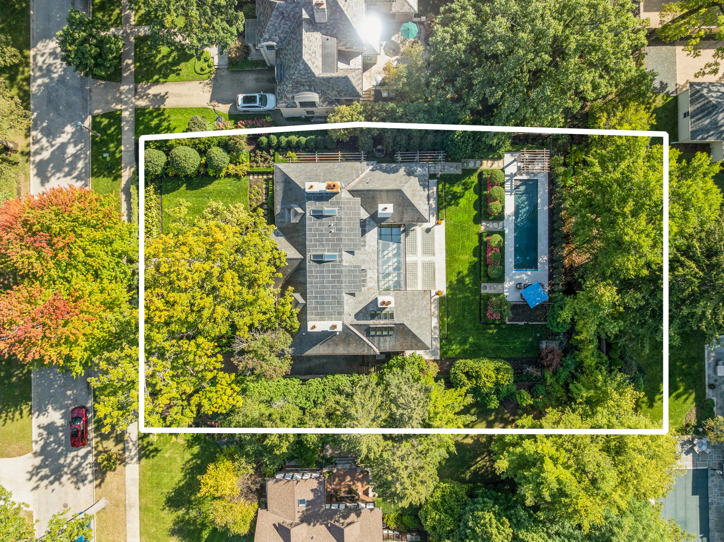 528 Roslyn Road Kenilworth, IL 60043 - Photo 58 of 63 a view of a balcony with yard