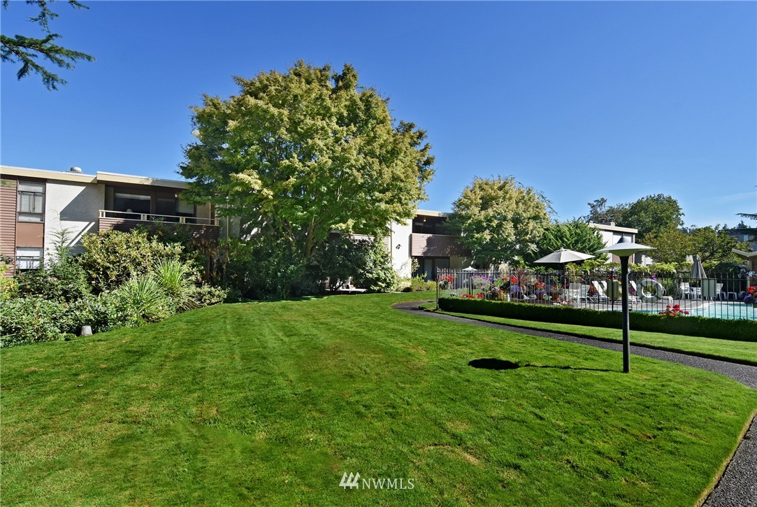 550 Elm Way, Unit 313 Edmonds, WA 98020 - Photo 23 of 25 Gallery Image 23