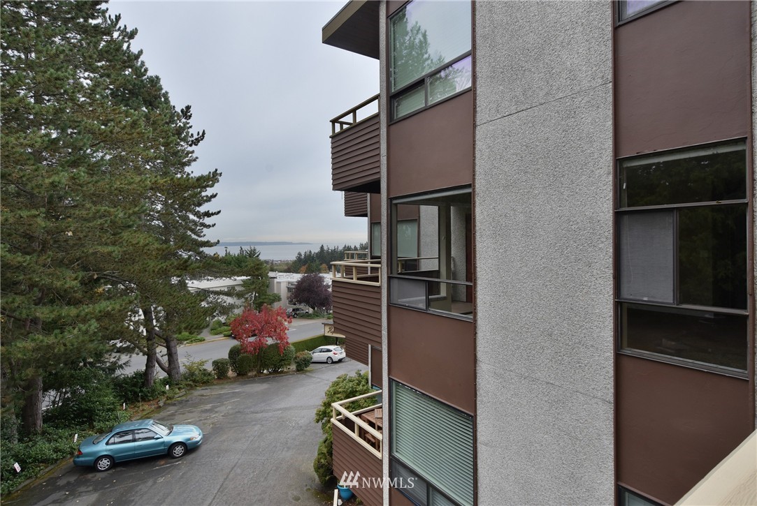 550 Elm Way, Unit 313 Edmonds, WA 98020 - Photo 6 of 25 Gallery Image 6