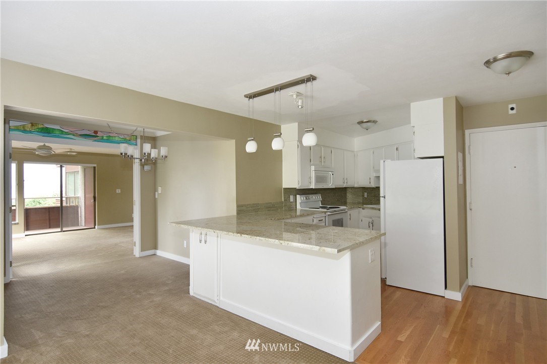 550 Elm Way, Unit 313 Edmonds, WA 98020 - Photo 8 of 25 Gallery Image 8