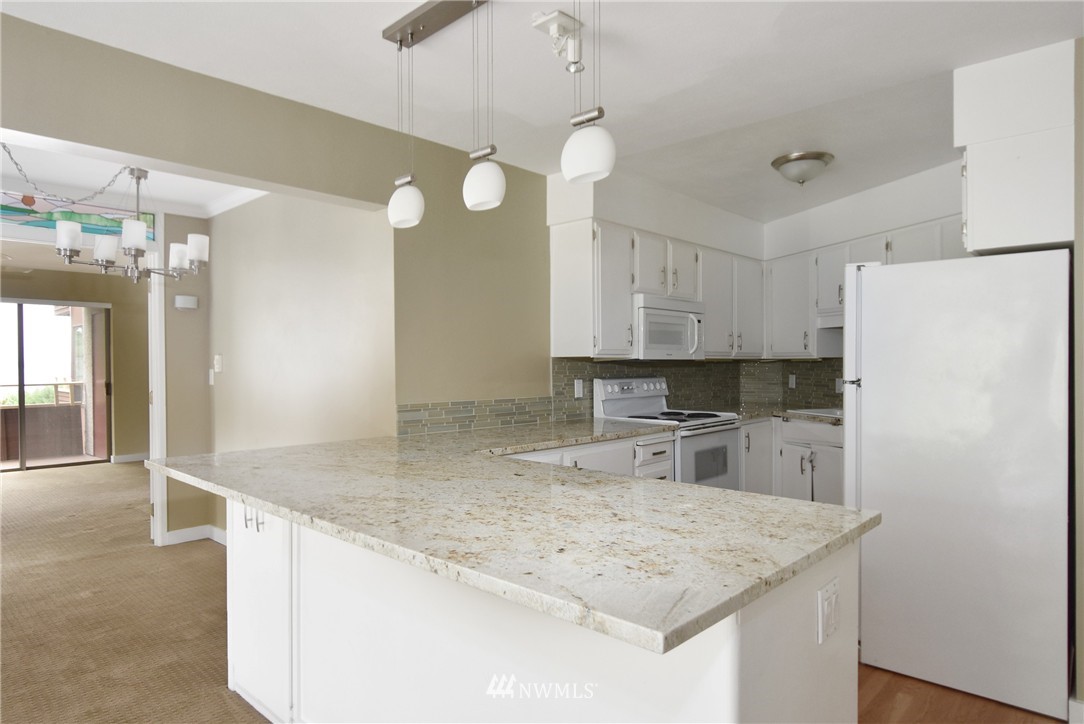 550 Elm Way, Unit 313 Edmonds, WA 98020 - Photo 9 of 25 Gallery Image 9