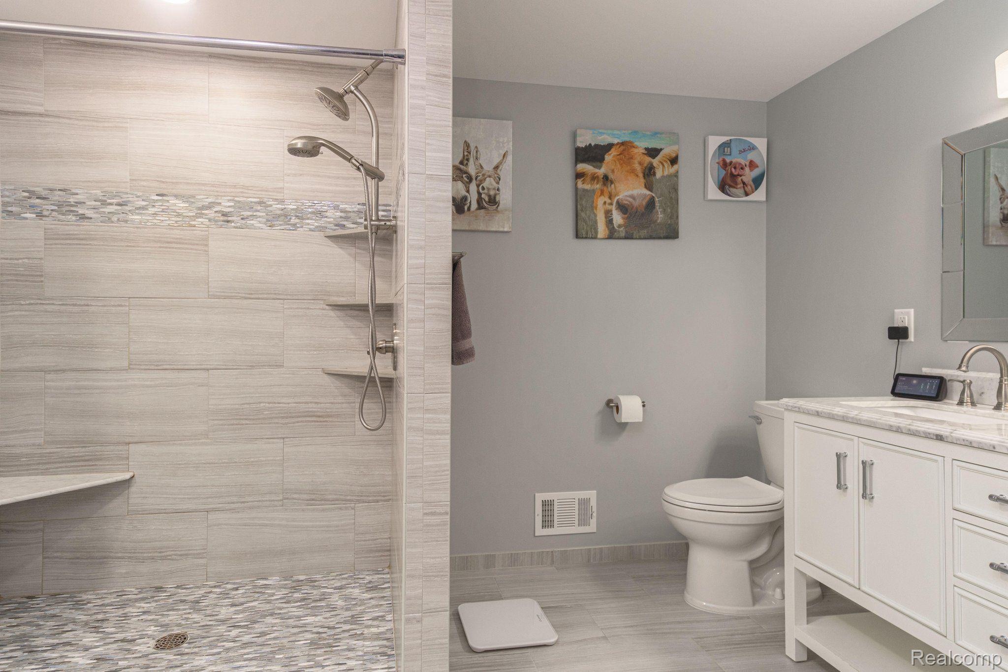 6930 Drake Road West Bloomfield, MI 48322 - Photo 42 of 57 Gallery Image 42