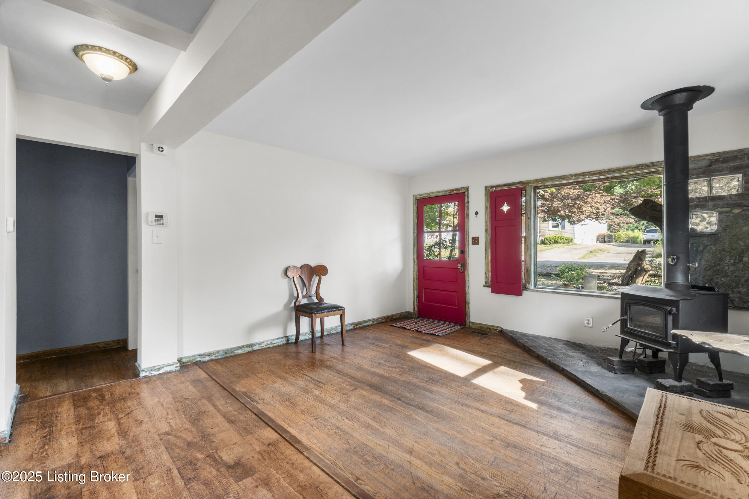3031 University Road Louisville, KY 40206 - Photo 3 of 49 dsc03561
