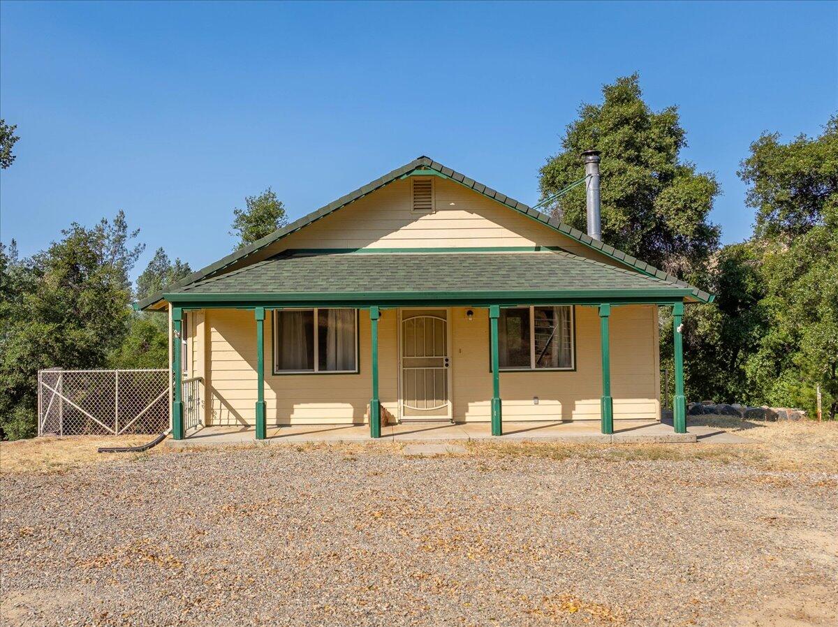 8550 Muletown Road Redding, CA 96001 - Photo 37 of 37 Front view