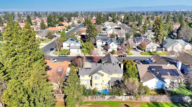 $734,990 | 2034 Wrenwood Avenue, Clovis, CA 93611