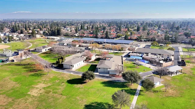 $734,990 | 2034 Wrenwood Avenue, Clovis, CA 93611