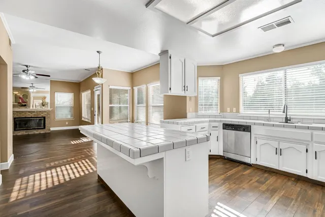 $734,990 | 2034 Wrenwood Avenue, Clovis, CA 93611