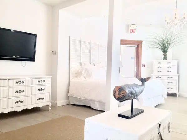 $5,000 | 4 Bay Street, Unit A0, Hull, MA 02045