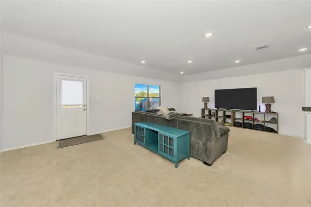 $2,350 | 2213 Pacific Avenue, Anna, TX 75409