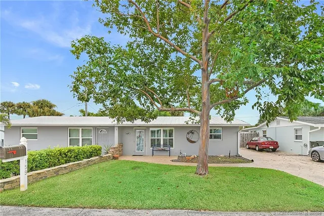 $335,000 | 159 Southeast Sailfish Lane, Stuart, FL 34996
