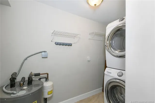 $335,000 | 159 Southeast Sailfish Lane, Stuart, FL 34996