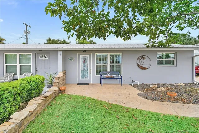 $335,000 | 159 Southeast Sailfish Lane, Stuart, FL 34996
