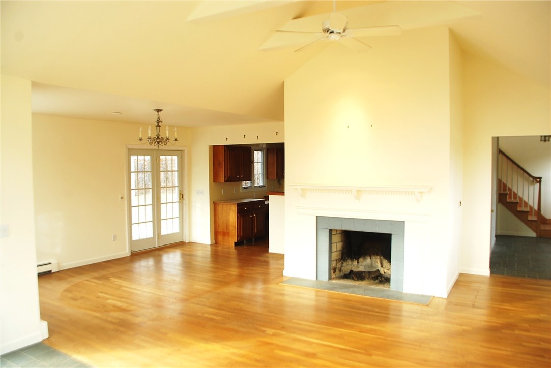 55 Wild Goose Road South Kingstown, RI 02879 - Photo 8 of 19 Gallery Image 8