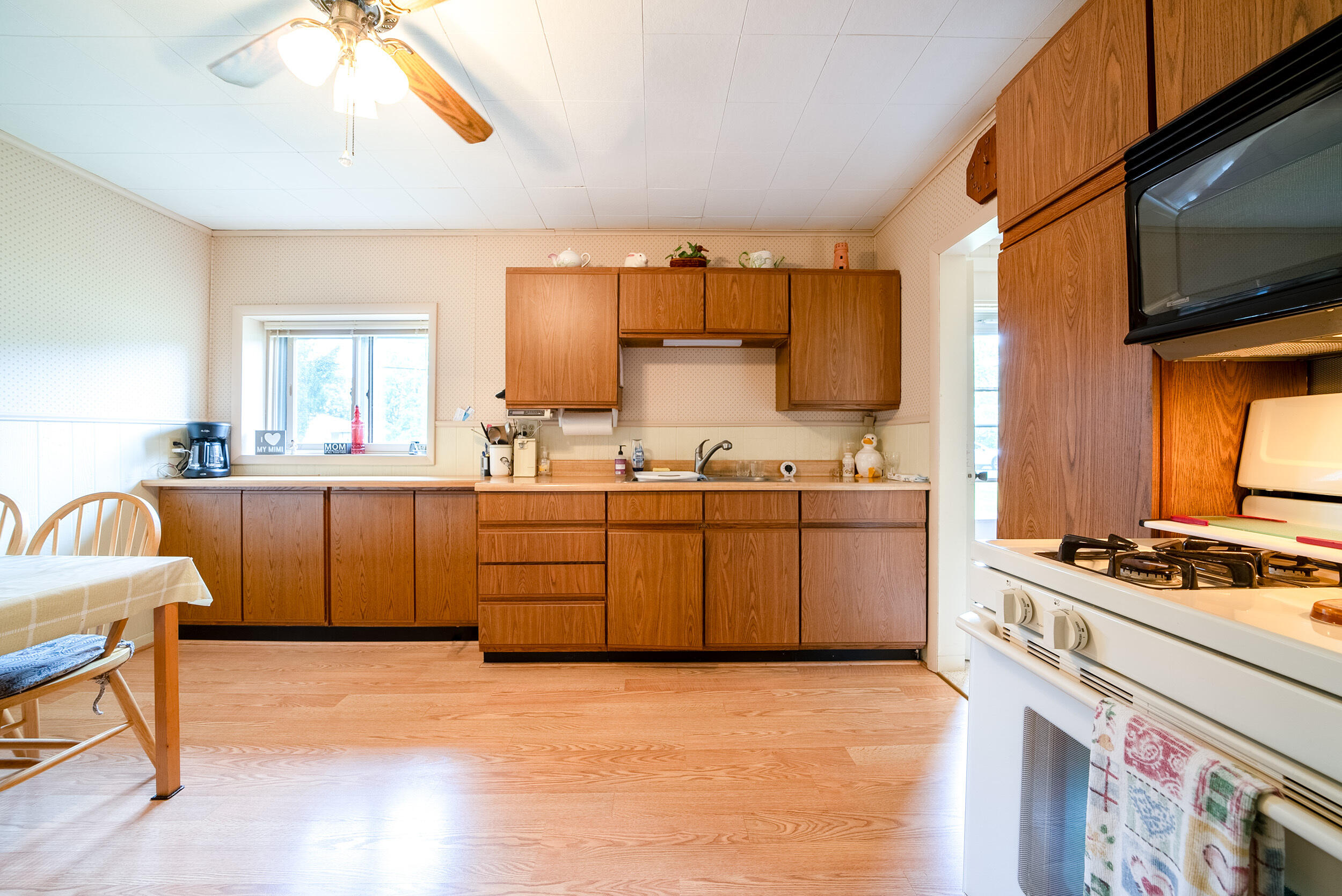 1301 Becker Road Muskegon, MI 49445 - Photo 15 of 27 16. Kitchen 2