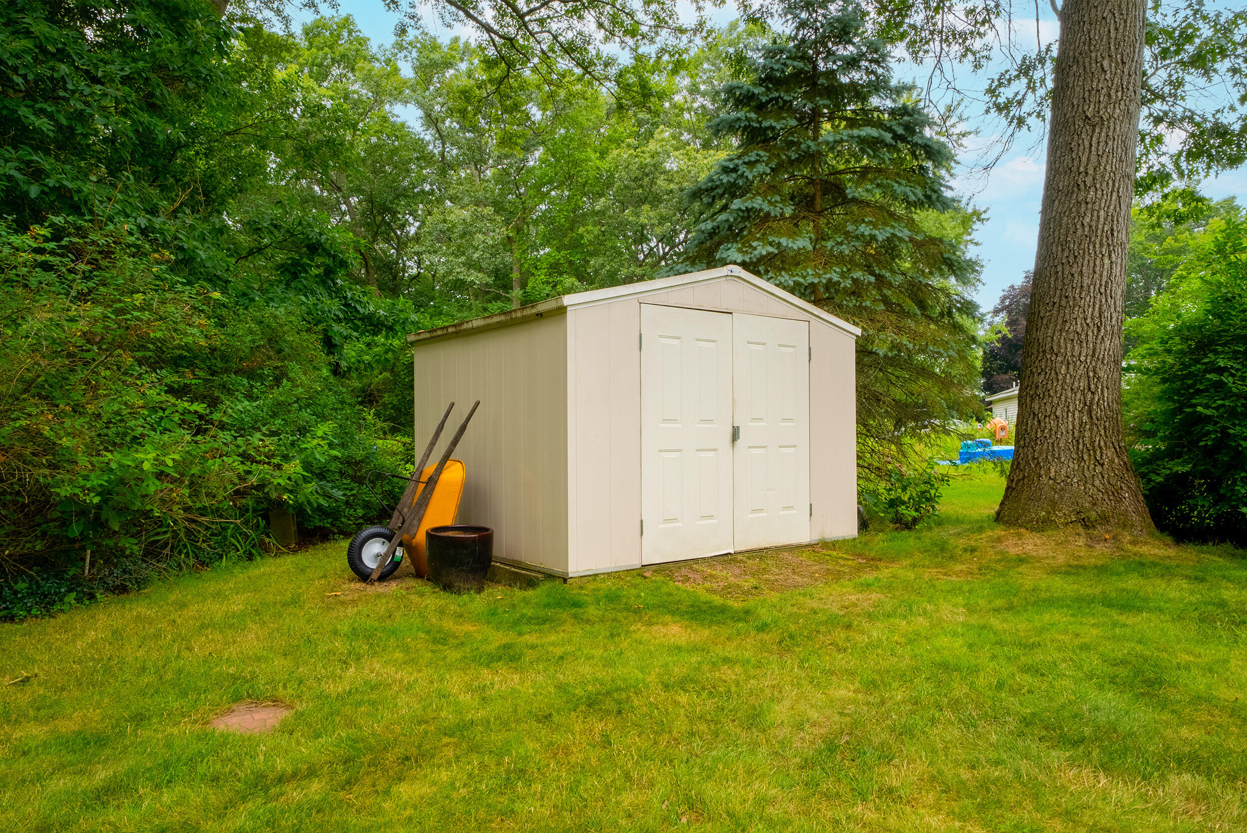 1301 Becker Road Muskegon, MI 49445 - Photo 10 of 27 10. Shed