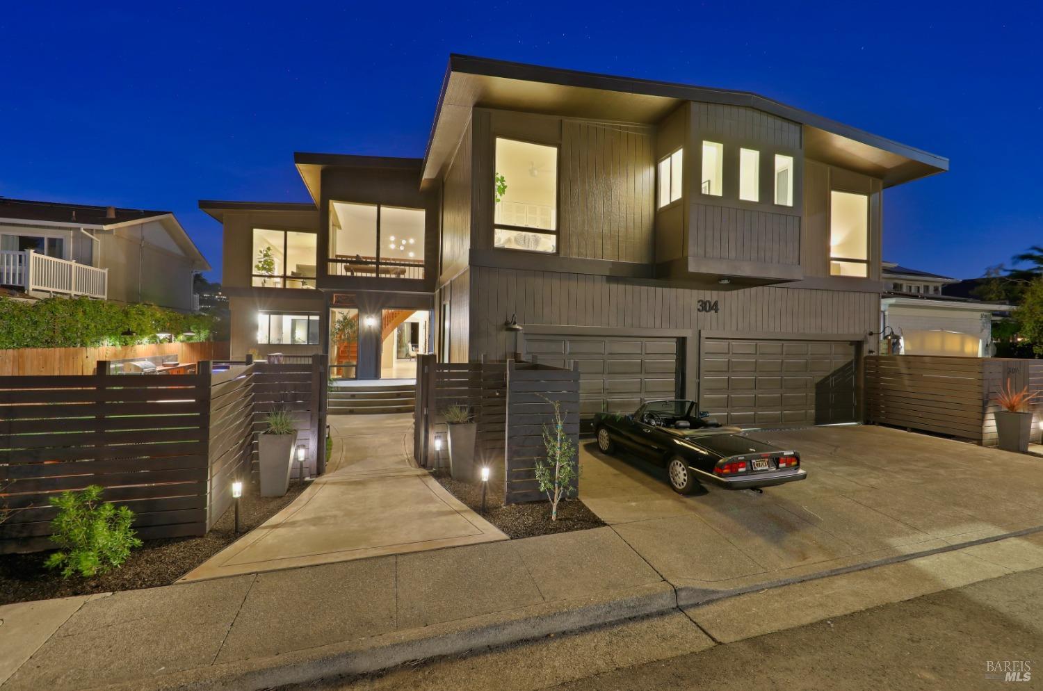 304 Riviera Circle Larkspur, CA 94939 - Photo 1 of 1