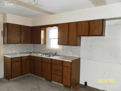 1044 West Stanley Road Mount Morris, MI 48458 - Photo 3 of 7 20131888-2.JPG