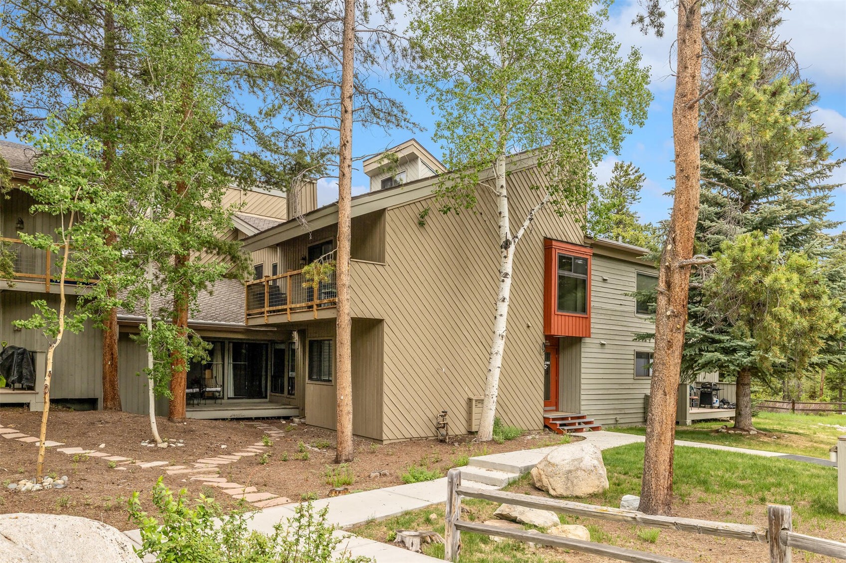 100 Wild Irishman Road, Unit 1103 Keystone, CO 80435 - Photo 33 of 33 View of front facade with a balcony