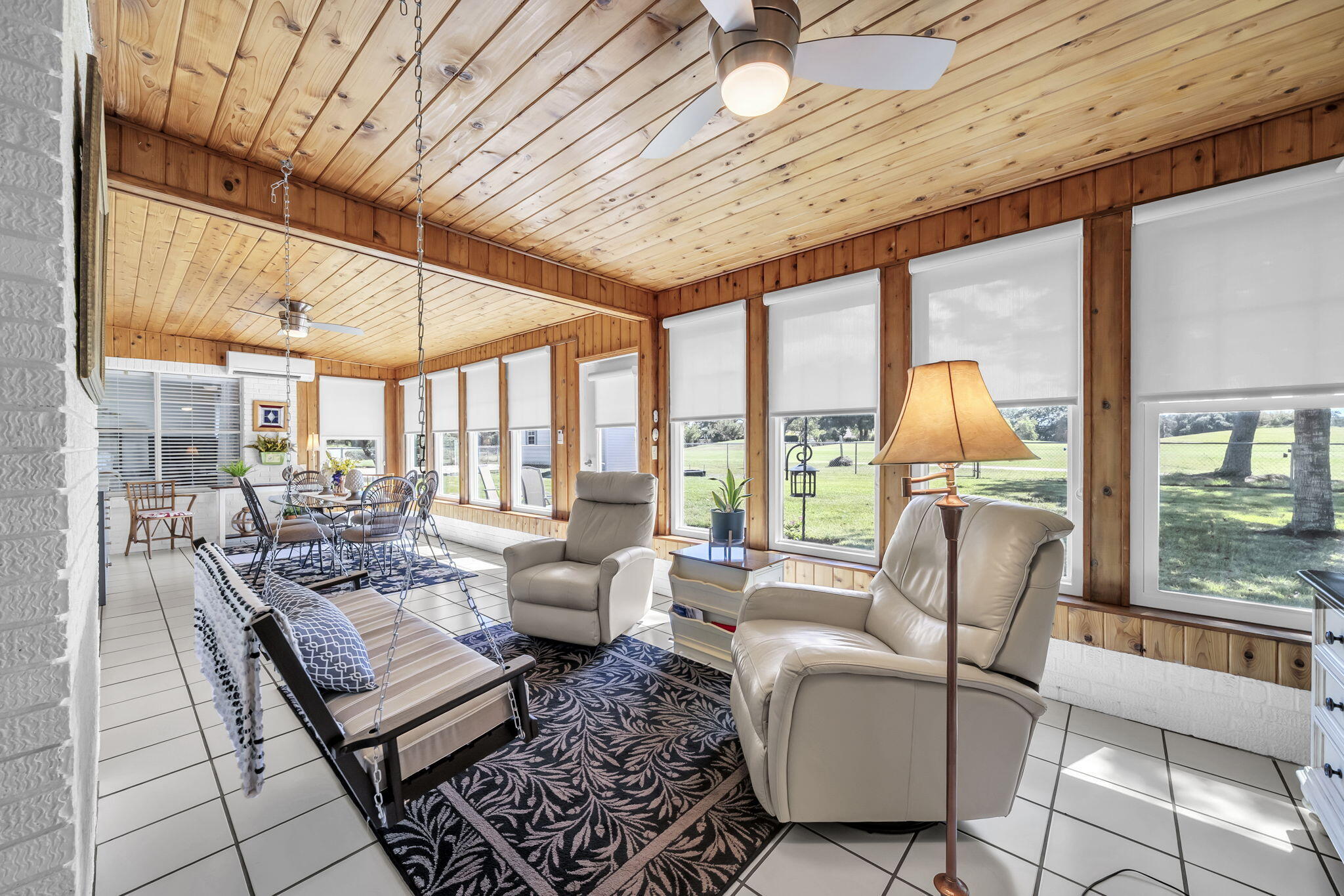 136 Country Club Road Shalimar, FL 32579 - Photo 44 of 83 136 Country Club Rd_Florida Room