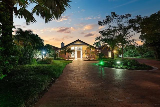 $5,990,000 | 6641 Giralda Circle, Boca Raton, FL 33433